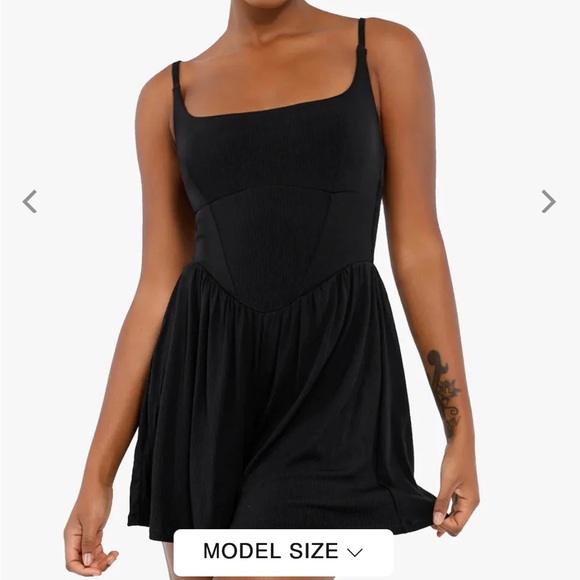 Black Women's romper NWT - Picture 4 of 10